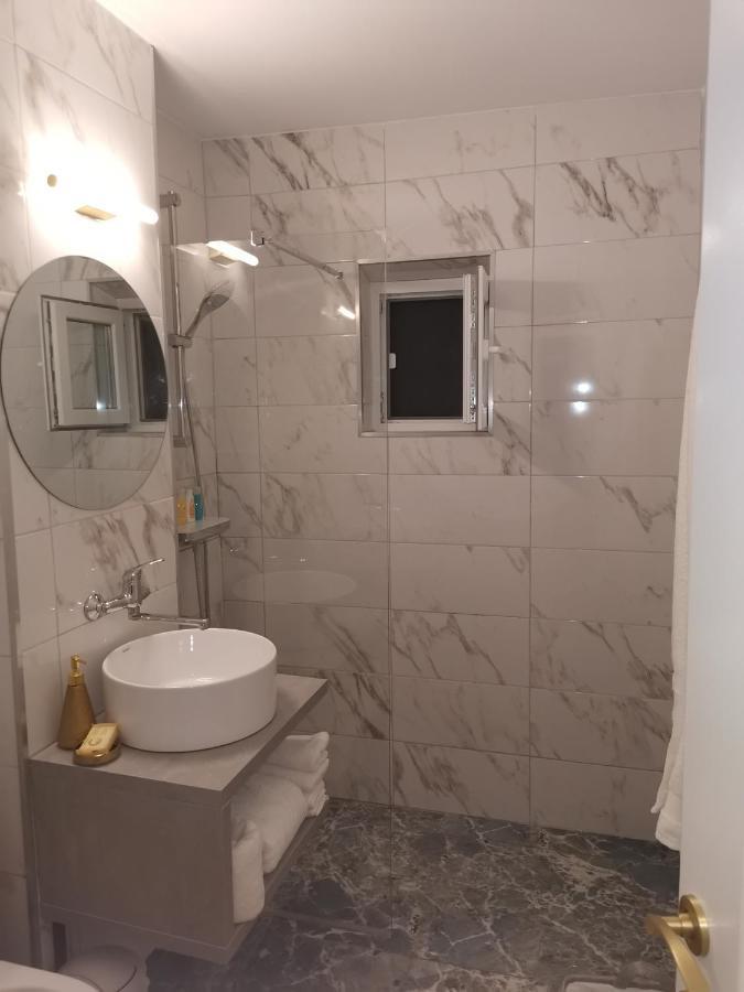 Bloom Box Apartments Craiova Luaran gambar