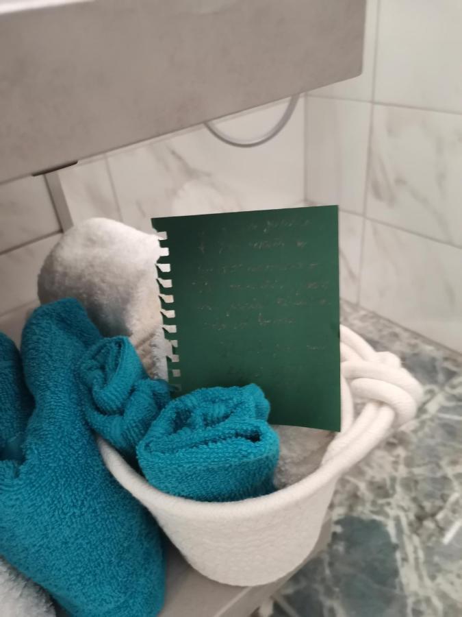 Bloom Box Apartments Craiova Luaran gambar
